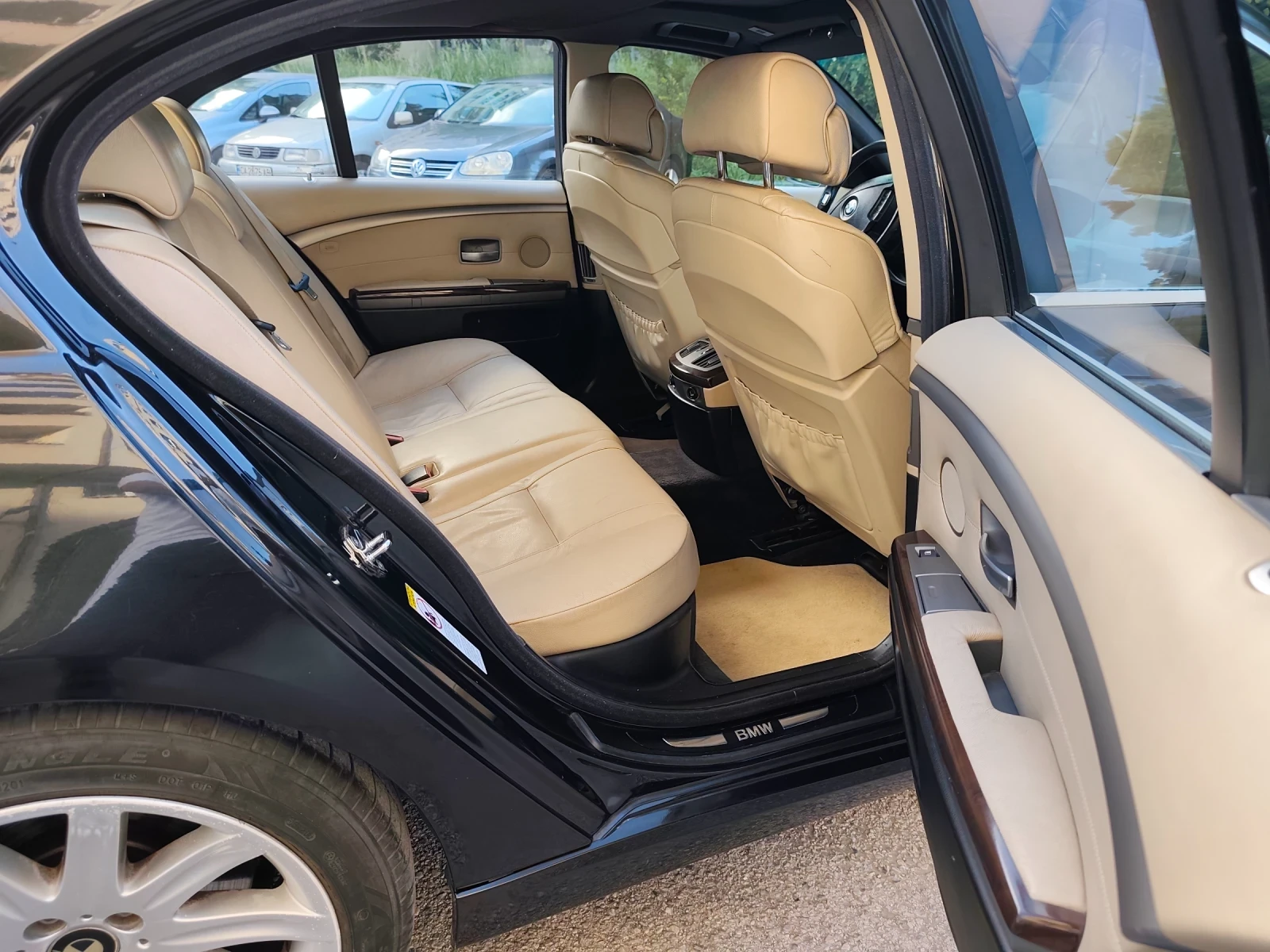 BMW 730 3.0D Facelift! /FULL !ТОП!!, снимка 14 - Автомобили и джипове - 54588661