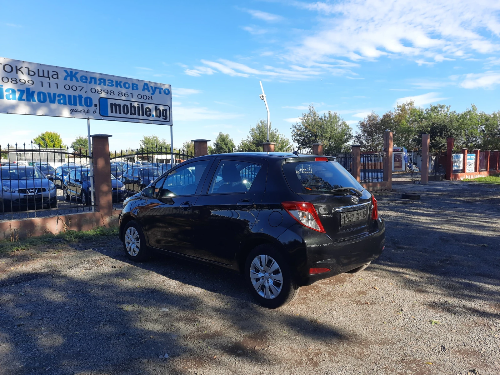 Toyota Yaris 1.0 vvti - изображение 6