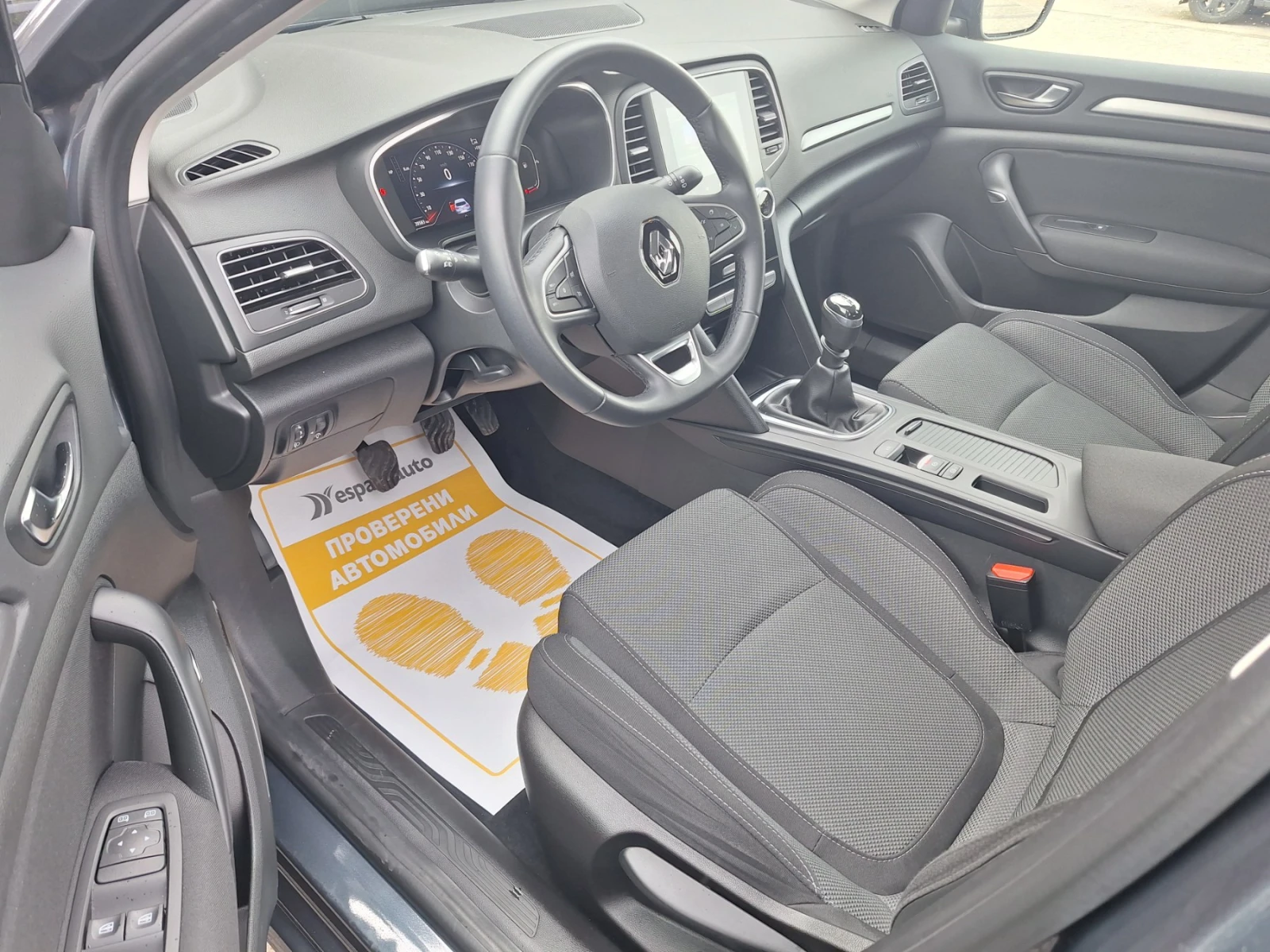 Renault Megane Hatch 1.3TCe 140�.�. | Mobile.bg � ����������� 13