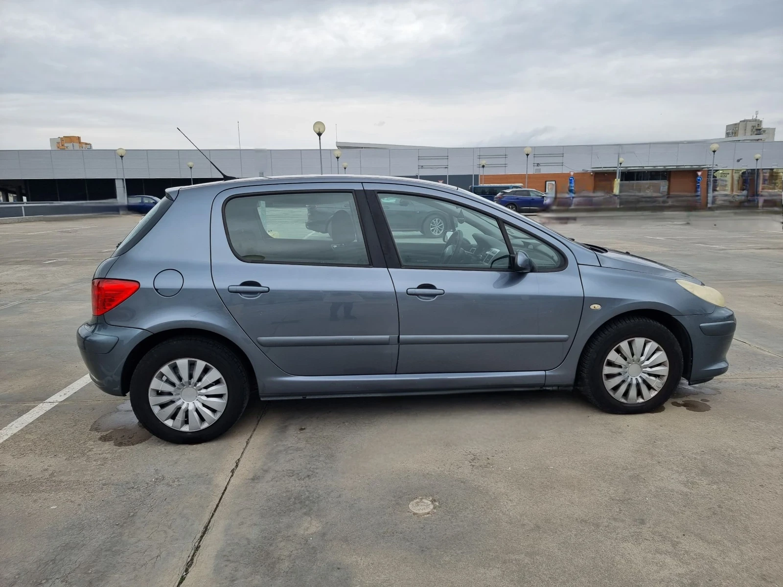 Peugeot 307 1.6 HDI - изображение 2