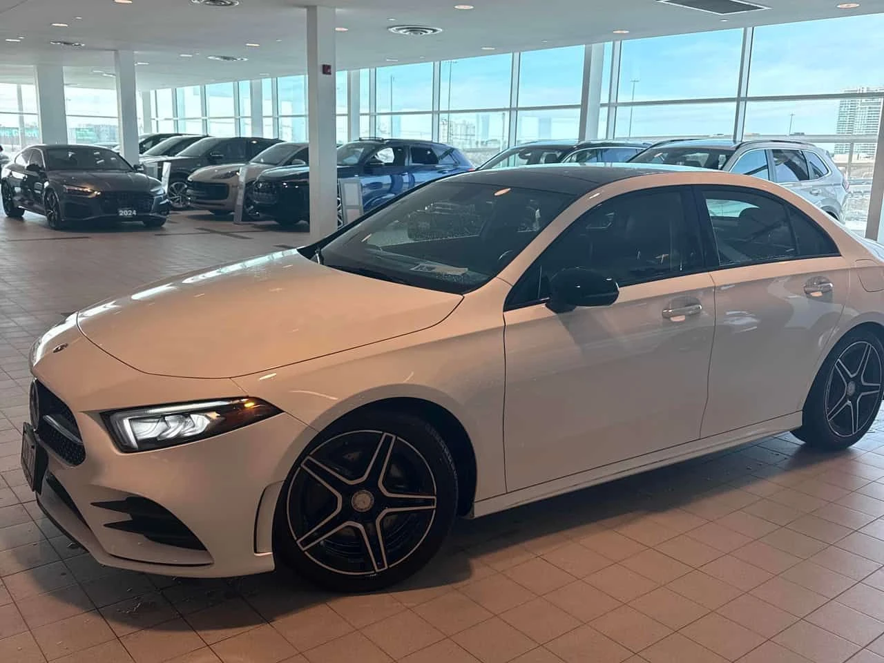 Mercedes-Benz A 220 * CARFAX * 2 �����* �������* KEYLES*  | Mobile.bg � ����������� 2