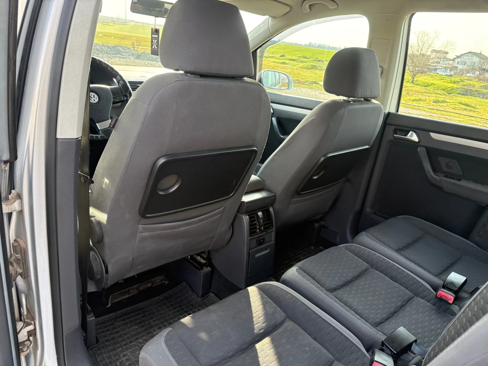 VW Touran 1.9 105к.с., снимка 12 - Автомобили и джипове - 53721417