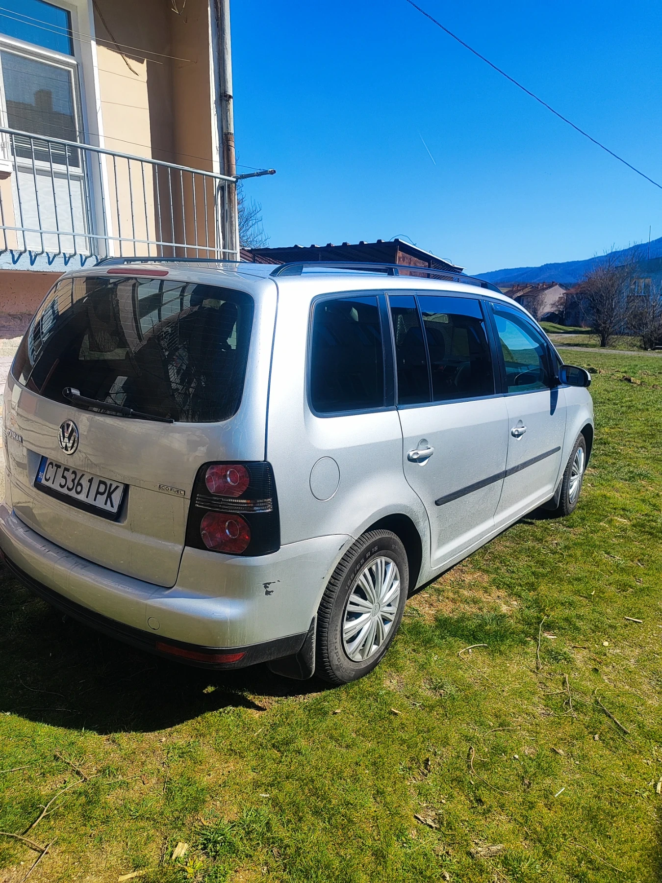 VW Touran 2.0 - изображение 2