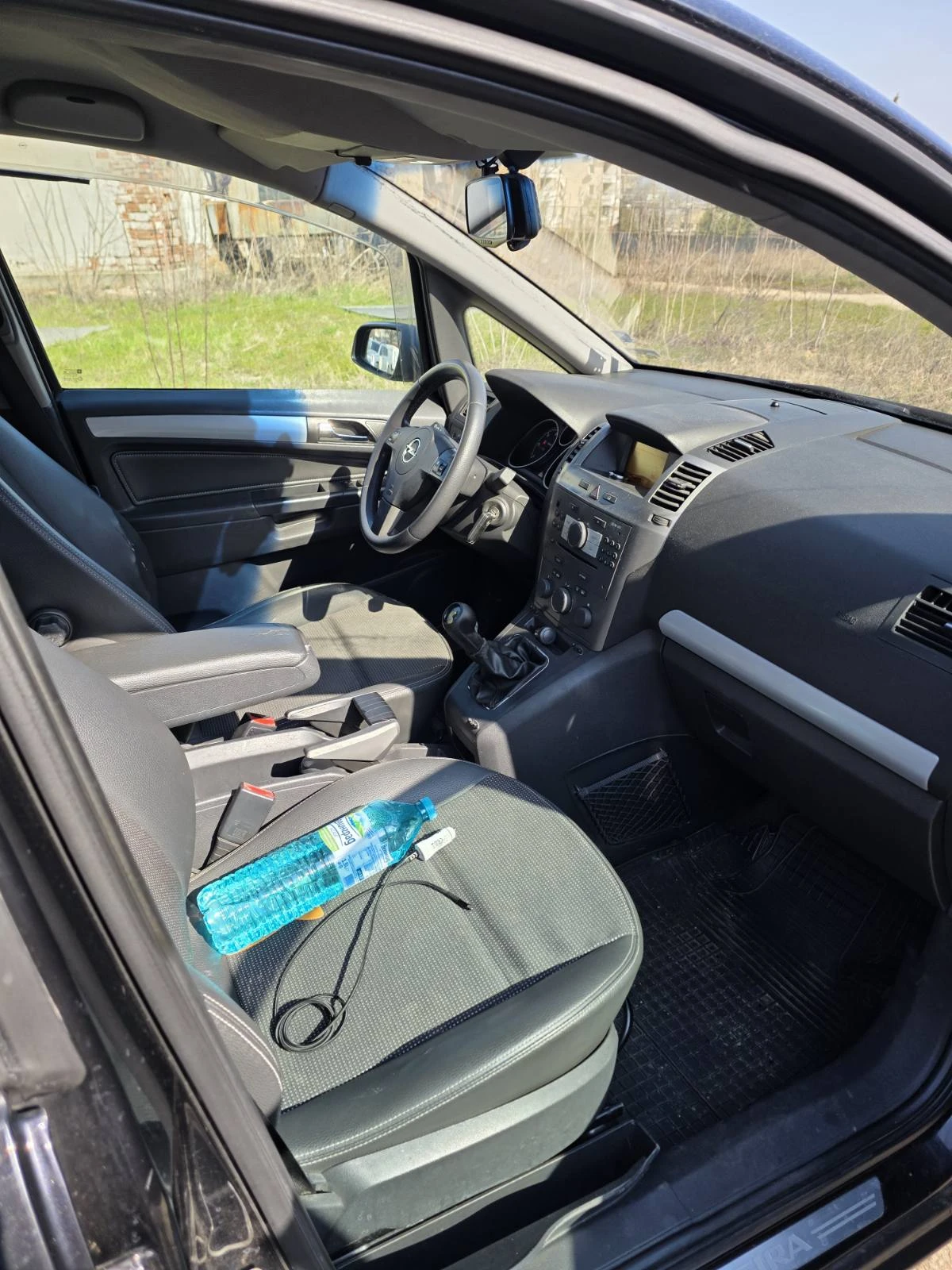 Opel Zafira 1.9, снимка 9 - Автомобили и джипове - 53853965