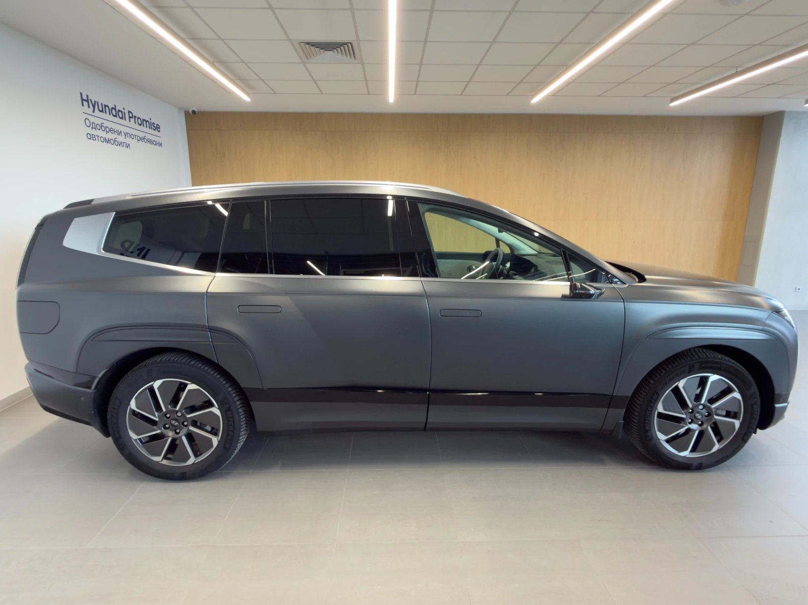 Hyundai IONIQ 9 CALLIGRAPHY PERMORMANCE 110 kWh AWD, снимка 6 - Автомобили и джипове - 54043532