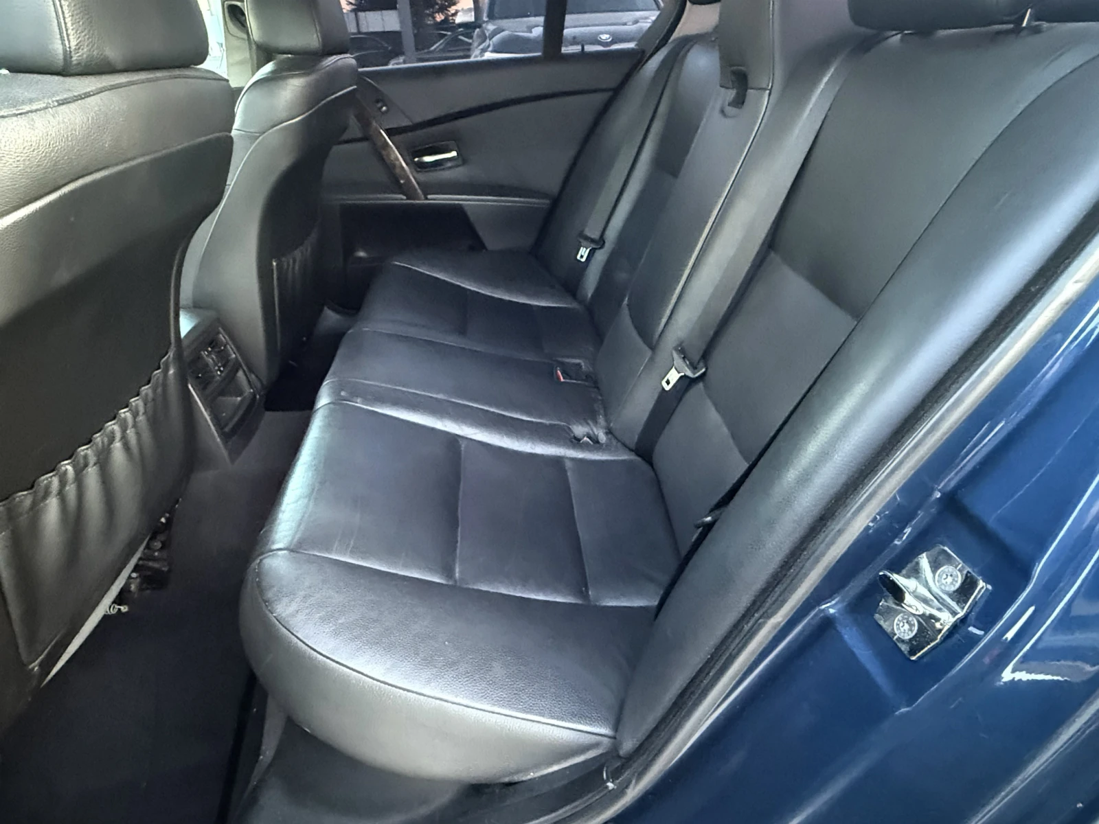 BMW 530 /M preformance/AKRAPOVIC/, снимка 11 - Автомобили и джипове - 54140495