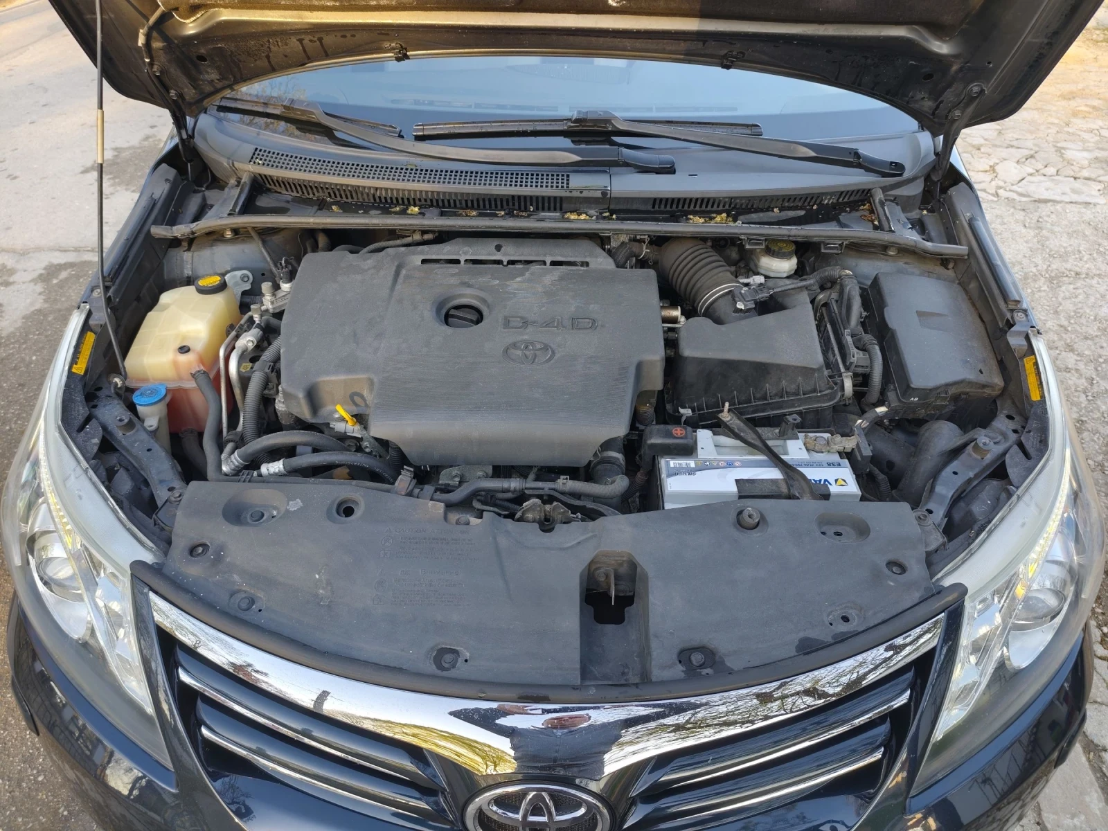Toyota Avensis D4D 124k.c. Панорама, Навигация, Кожа, Евро5В, снимка 13 - Автомобили и джипове - 54321820