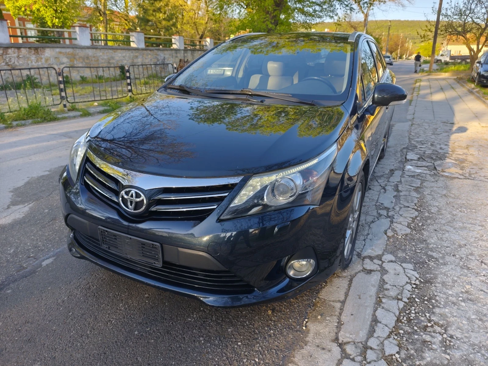 Toyota Avensis D4D 124k.c. Панорама, Навигация, Кожа, Евро5В