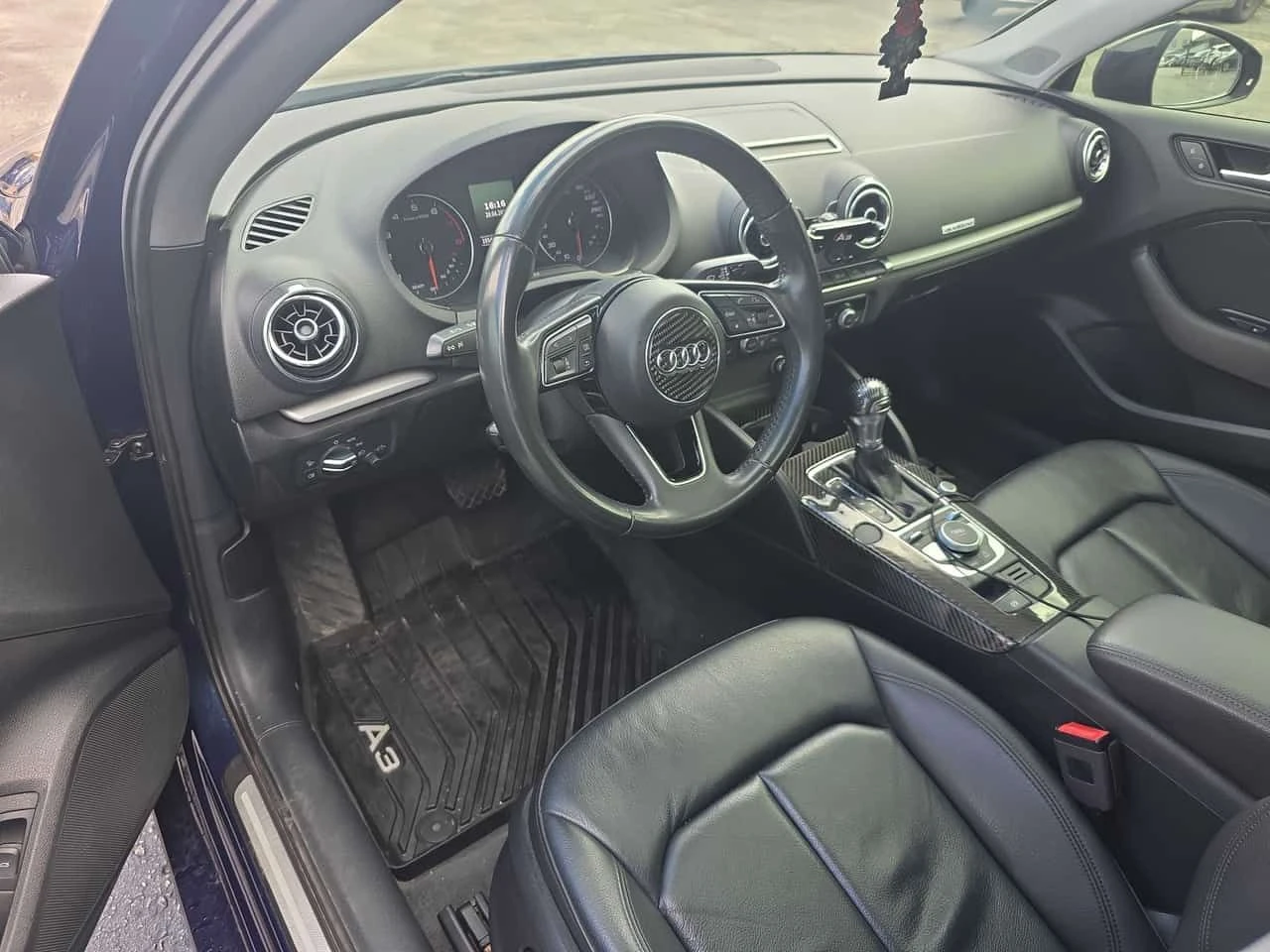 Audi A3 * Komfort * CARFAX * БЕЗ ПЪРВОНАЧАЛНА ВНОСКА, снимка 5 - Автомобили и джипове - 54480241