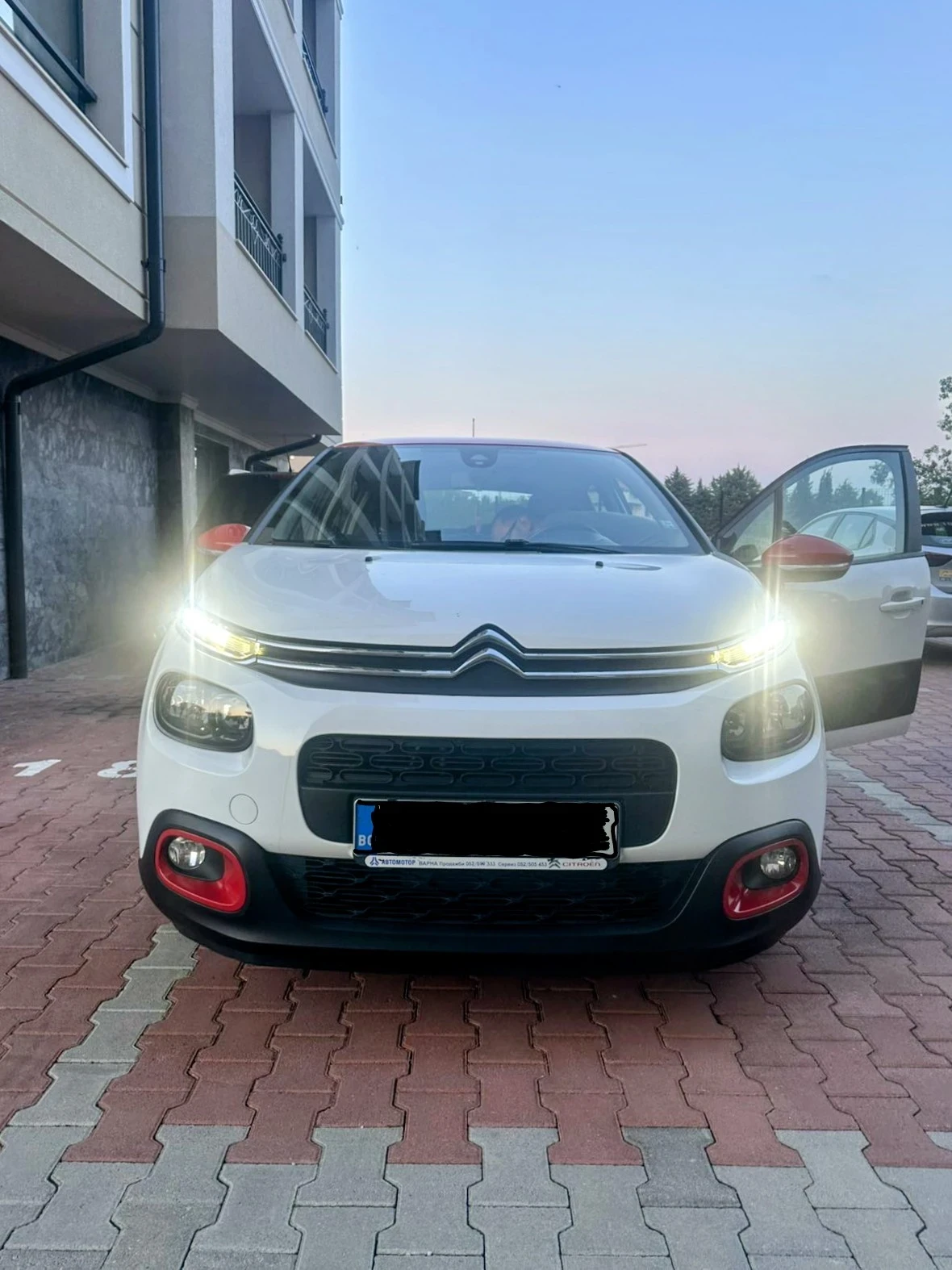 Citroen C3, снимка 2 - Автомобили и джипове - 54593513