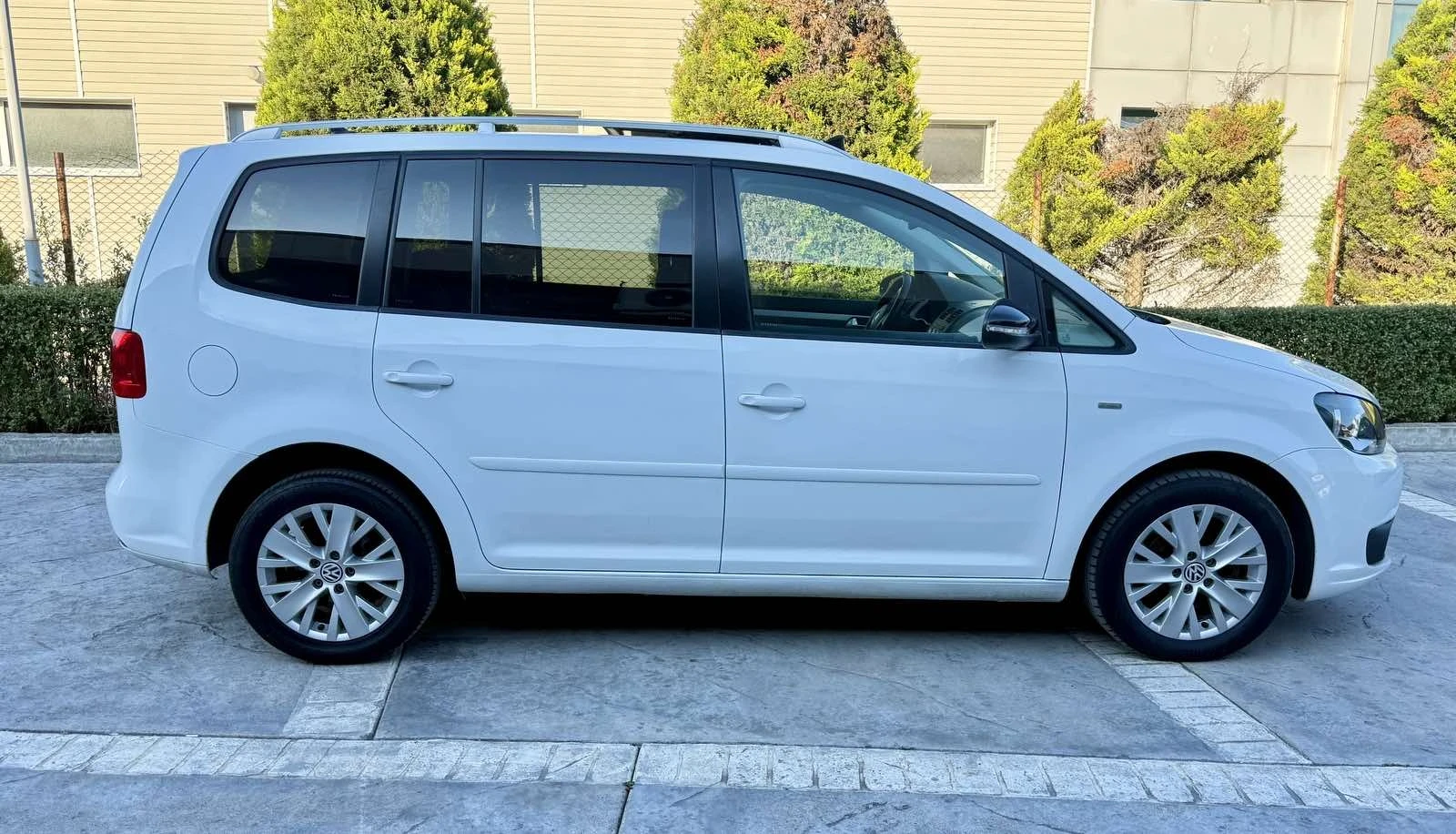 VW Touran LIFE 6+ 1 �������� | Mobile.bg � ����������� 5