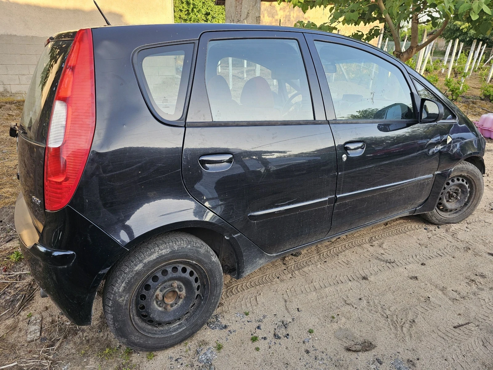 Mitsubishi Colt, снимка 2 - Автомобили и джипове - 54712035