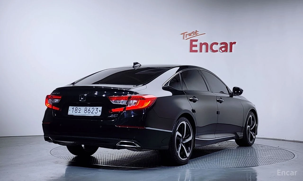 Honda Accord 2.0* TURBO* SPORT* ПОДГРЕВ* НАВИГАЦИЯ, снимка 2 - Автомобили и джипове - 54766502