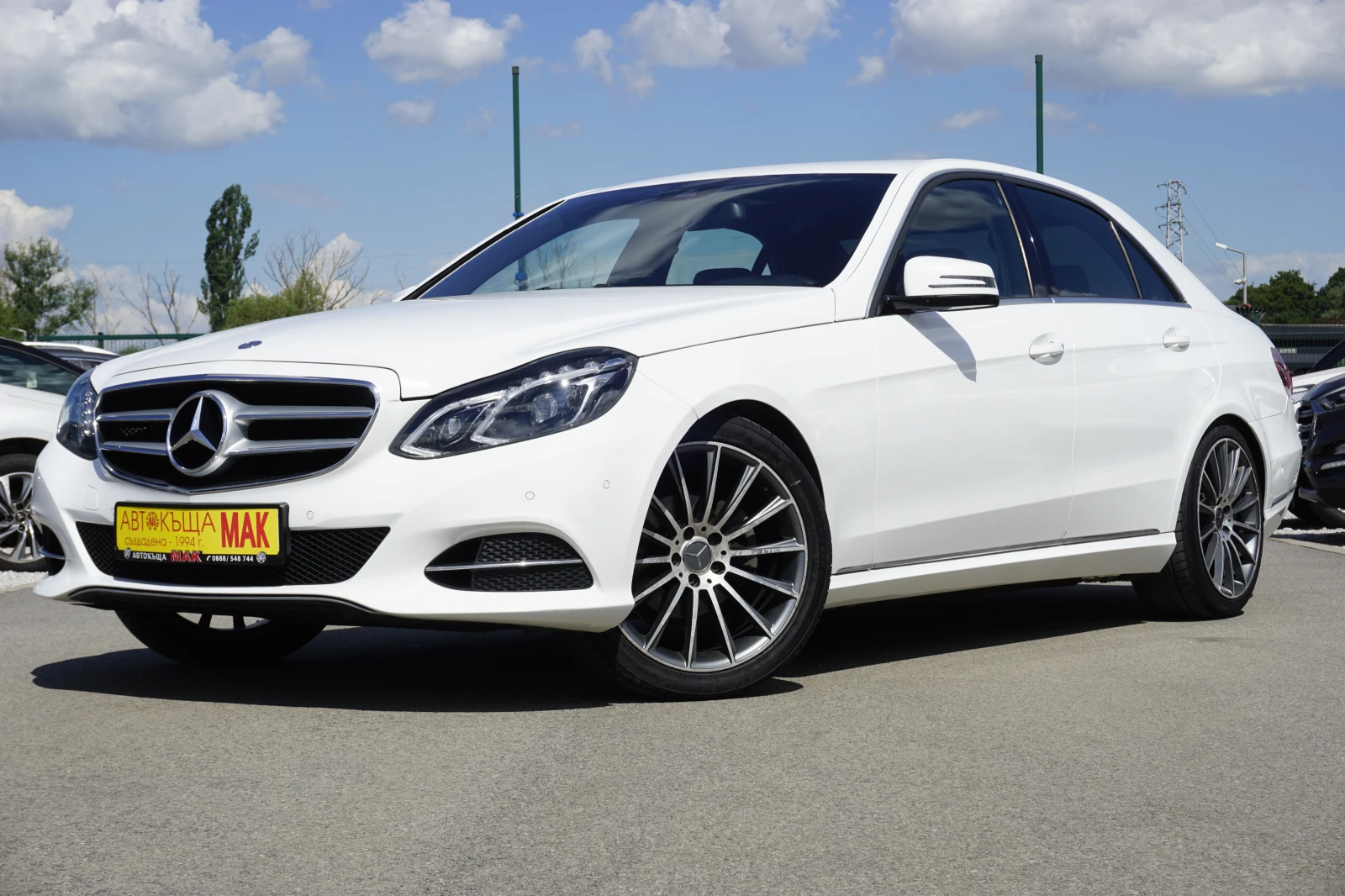 Mercedes-Benz E 220, снимка 3 - Автомобили и джипове - 54959948