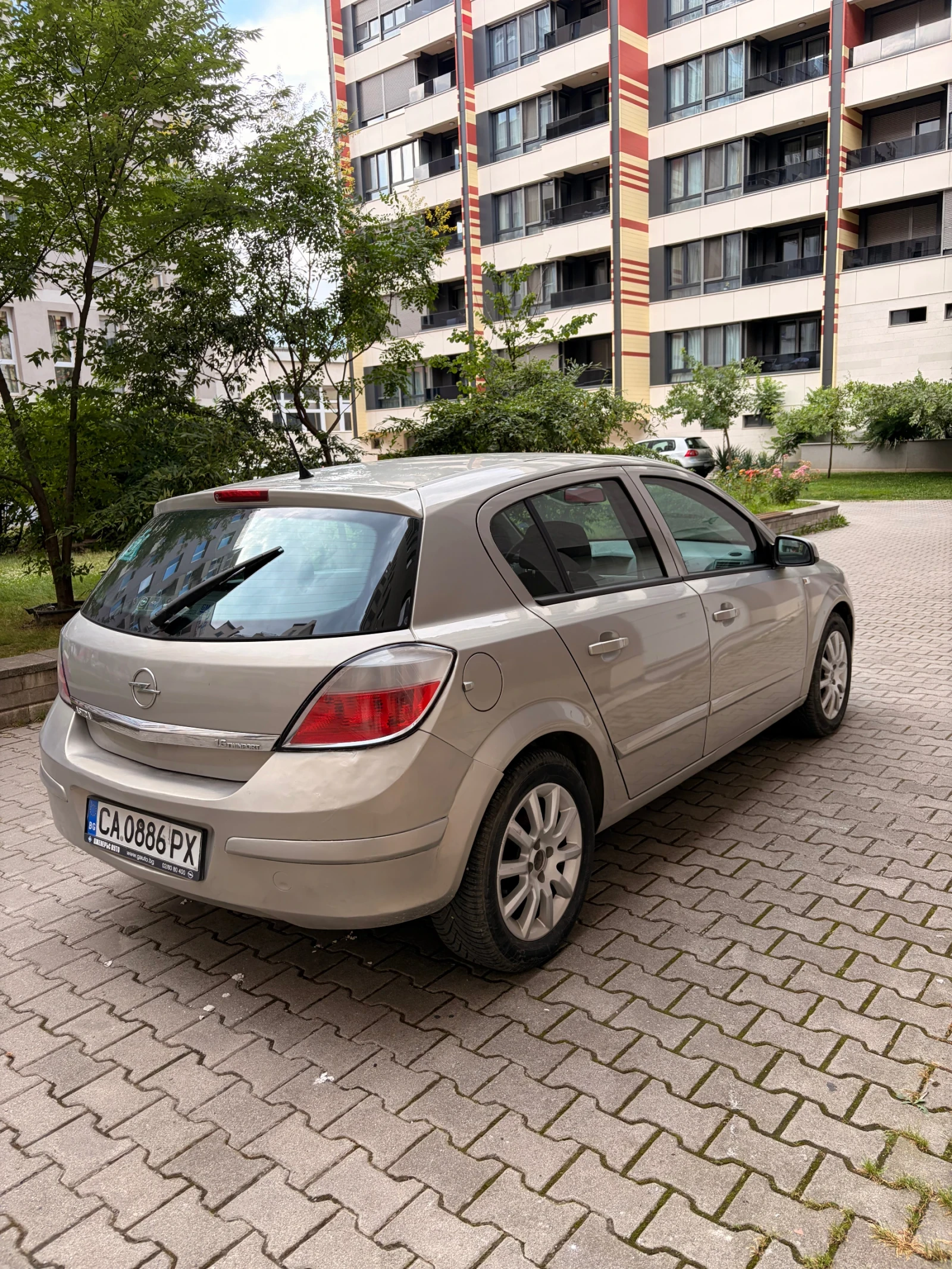 Opel Astra 1, 6, снимка 7 - Автомобили и джипове - 55266190