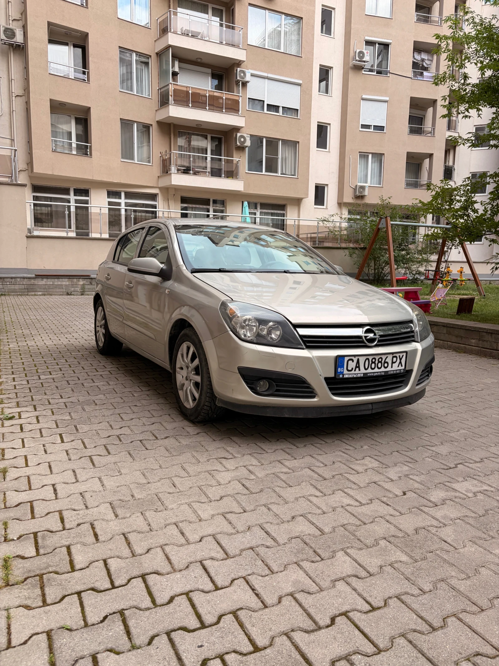 Opel Astra 1, 6, снимка 3 - Автомобили и джипове - 55266190