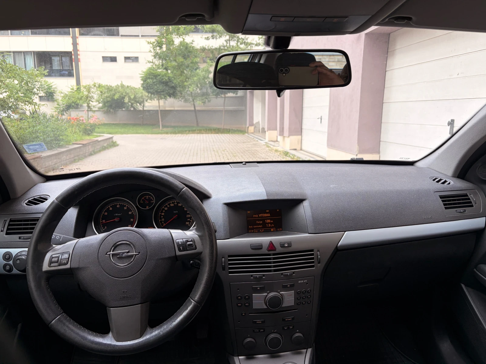Opel Astra 1, 6, снимка 9 - Автомобили и джипове - 55266190