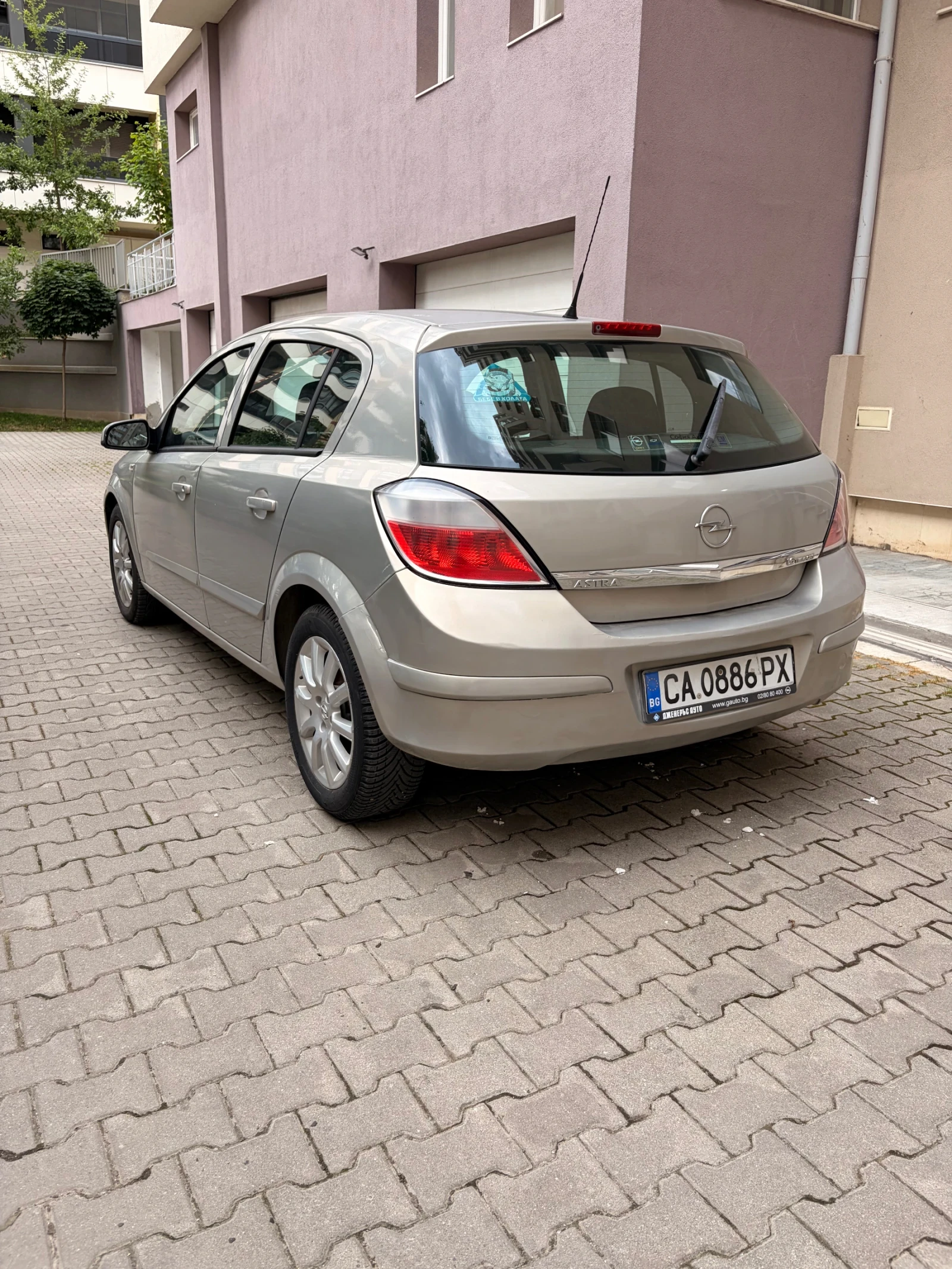 Opel Astra 1, 6, снимка 5 - Автомобили и джипове - 55266190