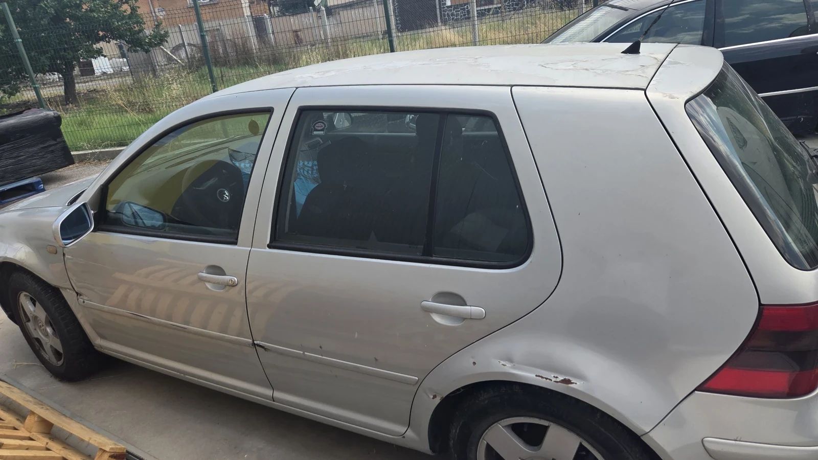 VW Golf Golf 4 1, 8Turbo petrol ?? , снимка 5 - Автомобили и джипове - 55478404
