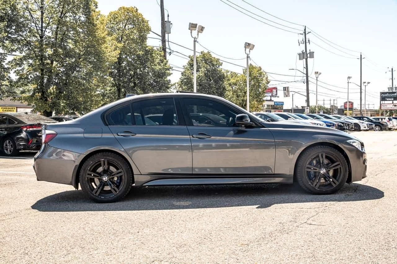 BMW 335 * 4dr Sdn 335i xDrive AWD * CARFAX * ЦЕНА ДО БГ, снимка 4 - Автомобили и джипове - 55390830
