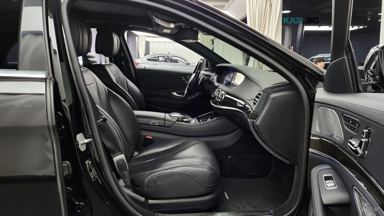 Mercedes-Benz S 400 LONG* 4MATIC* BURM* PANO* МОНИТОРИ* 360* HUD, снимка 10 - Автомобили и джипове - 55416854