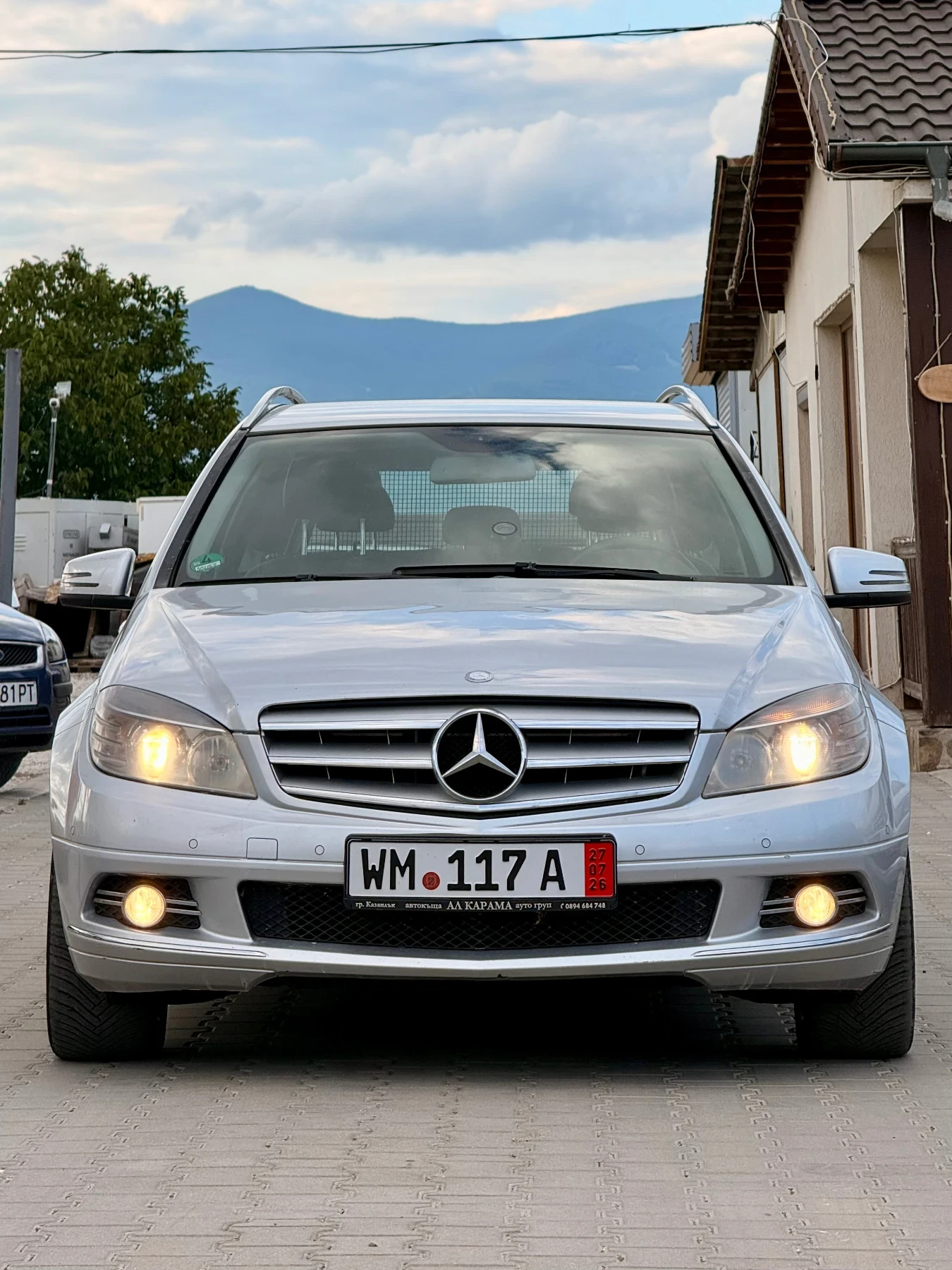 Mercedes-Benz C 220 Докарана на ход* Топ* Реална* Бартер* , снимка 2 - Автомобили и джипове - 55436611