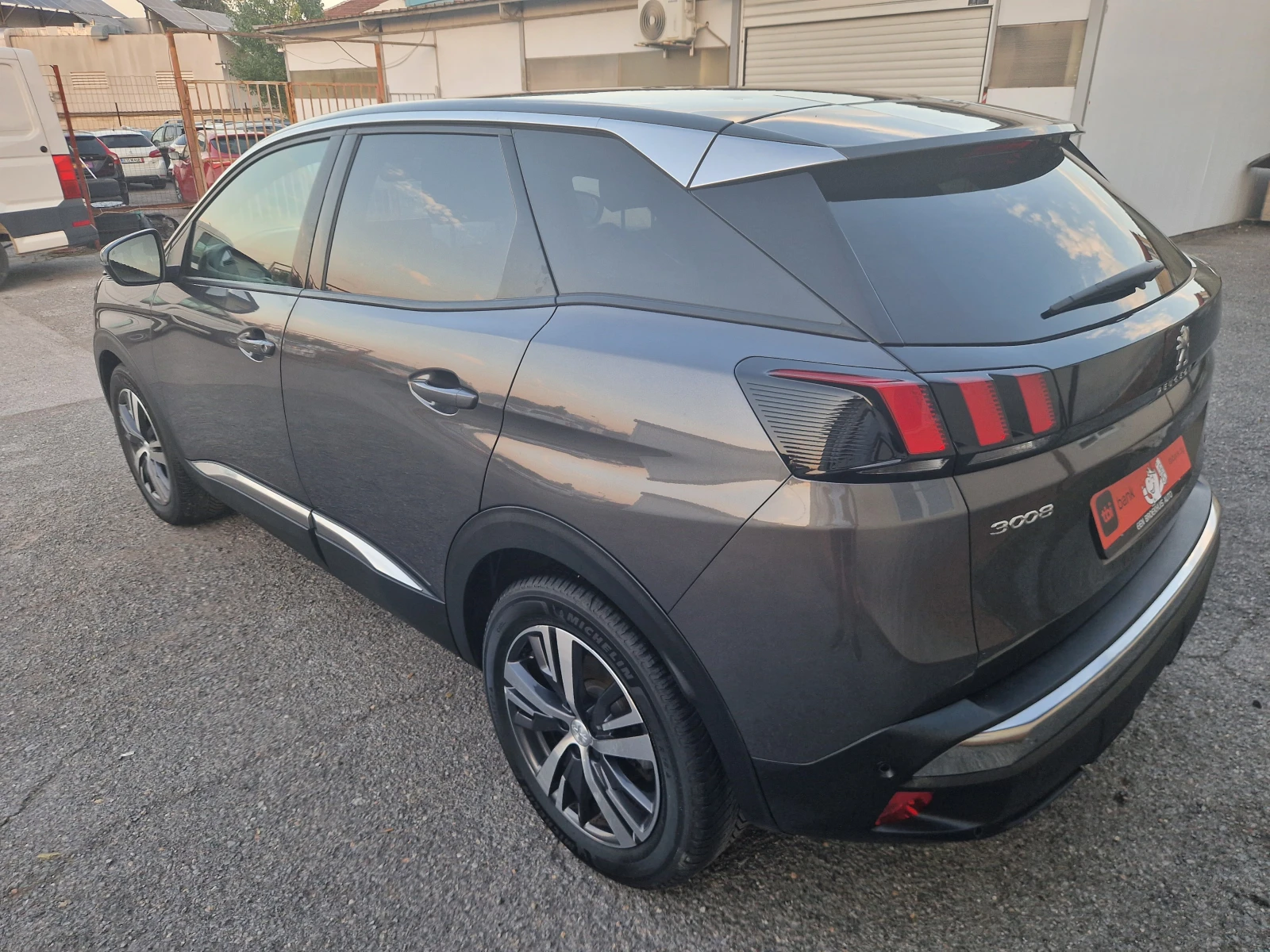Peugeot 3008 НОВИЯ АВТОМАТ PREMIUM 2024Г., снимка 6 - Автомобили и джипове - 55805522
