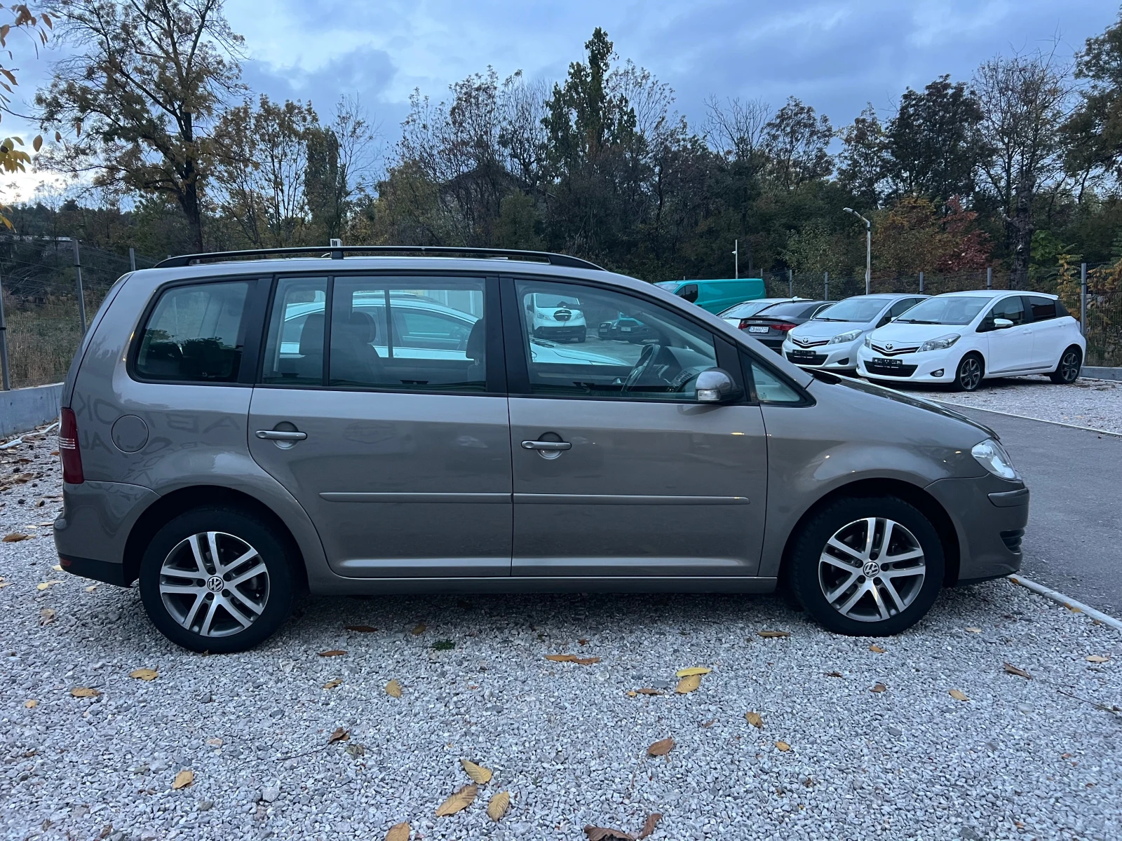 VW Touran 1.6-6+ 1�. | Mobile.bg � ����������� 7