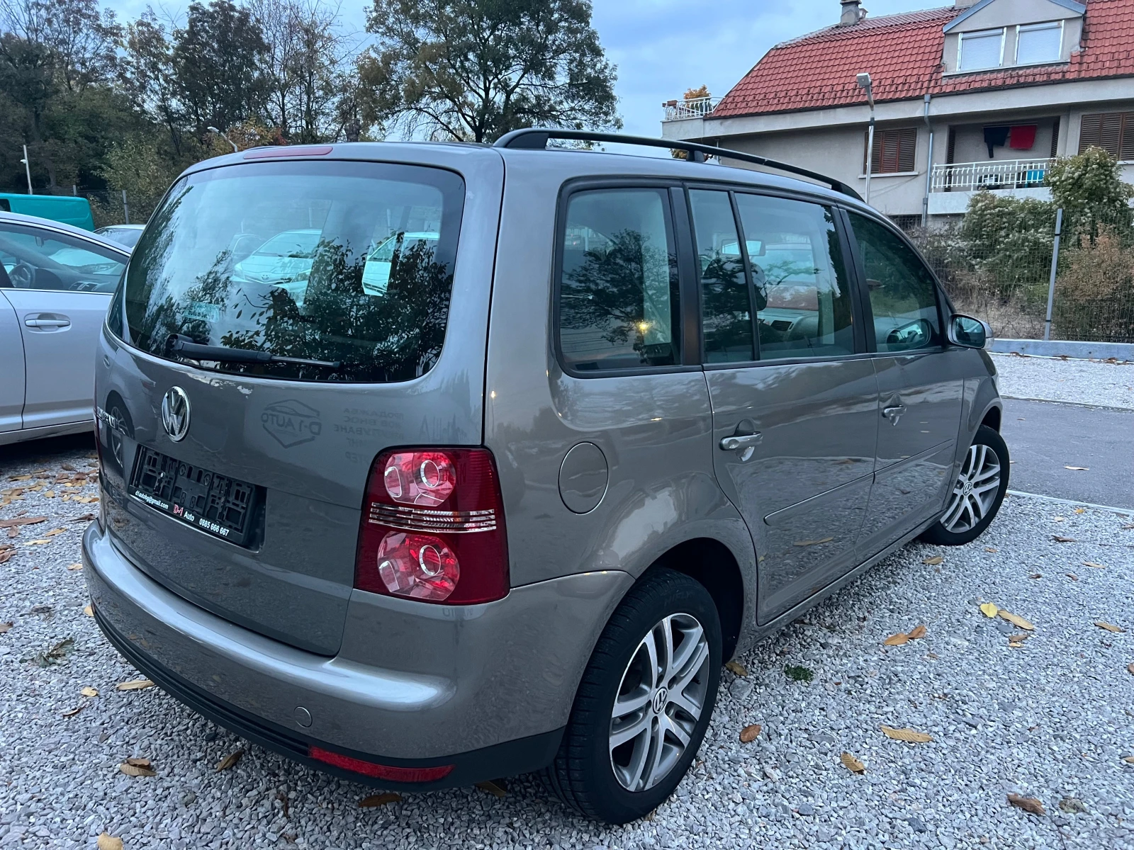 VW Touran 1.6-6+ 1�. | Mobile.bg � ����������� 4