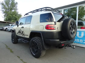 Toyota Fj cruiser 4.0 V6 VVTI GAZ, снимка 2