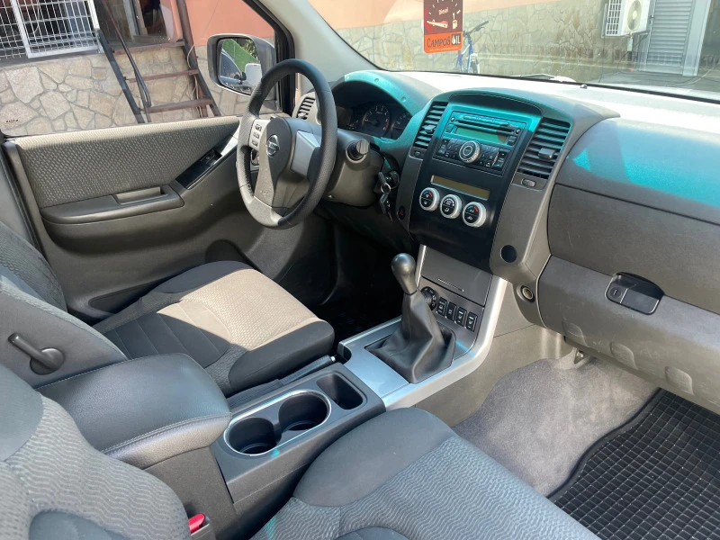 Nissan Navara, снимка 6 - Автомобили и джипове - 46895155