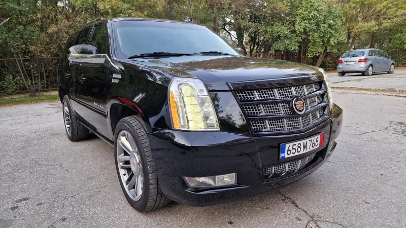 Cadillac Escalade, снимка 3 - Автомобили и джипове - 47571304