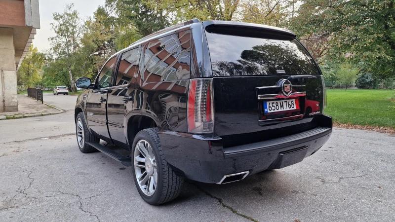 Cadillac Escalade, снимка 10 - Автомобили и джипове - 47571304