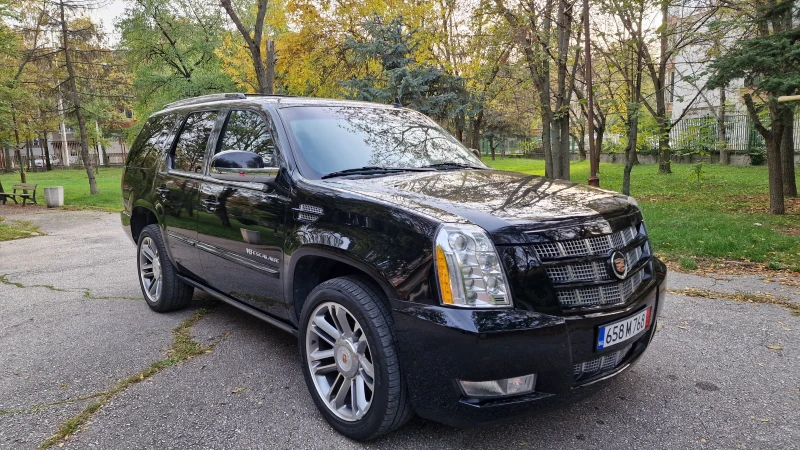 Cadillac Escalade, снимка 1 - Автомобили и джипове - 47571304