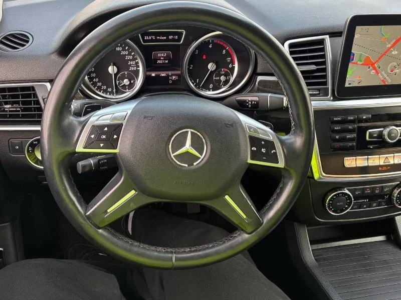 Mercedes-Benz ML 350 * BLUETEC * 4MATIC * AMG LINE * PANO, снимка 5 - Автомобили и джипове - 55645176