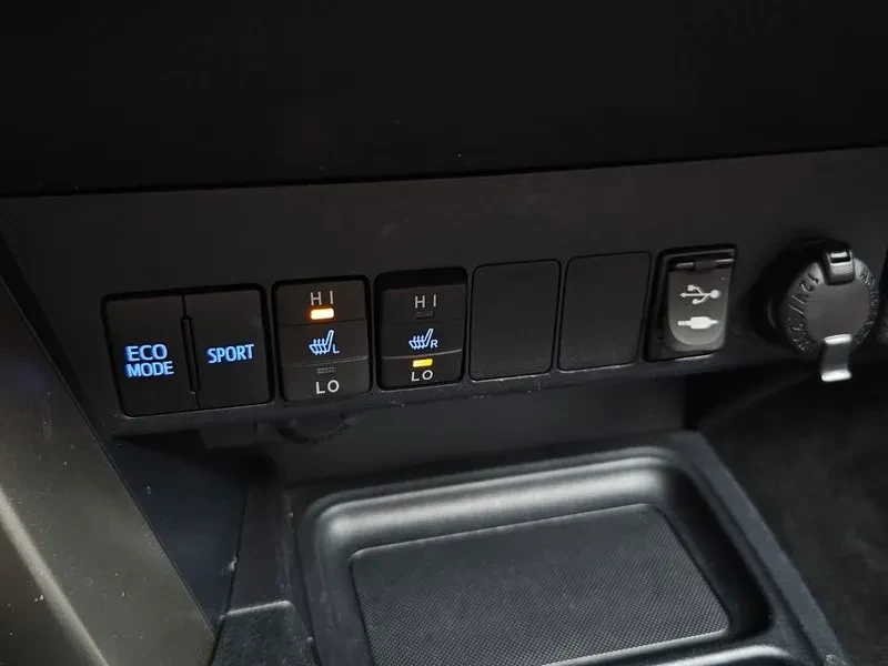 Toyota Rav4 2.5 4Wd, снимка 15 - Автомобили и джипове - 55899853