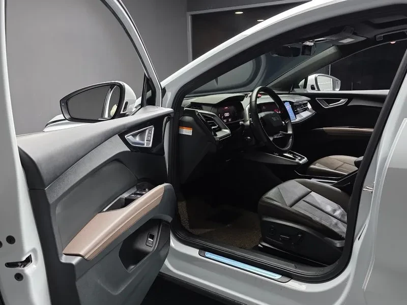 Audi Q4 40 Premium - ���� 30% ����� | Mobile.bg � ����������� 10