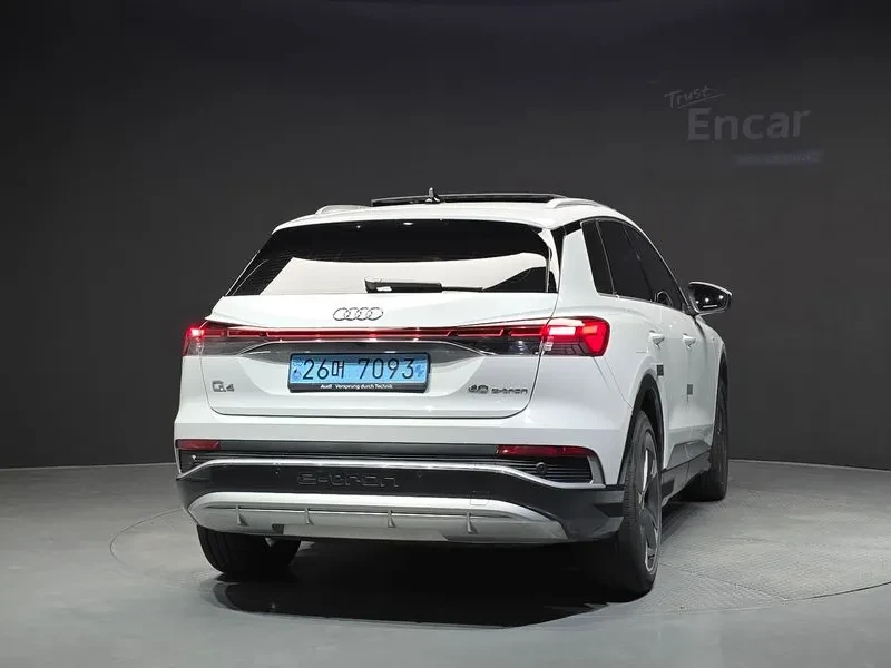 Audi Q4 40 Premium - ���� 30% ����� | Mobile.bg � ����������� 4