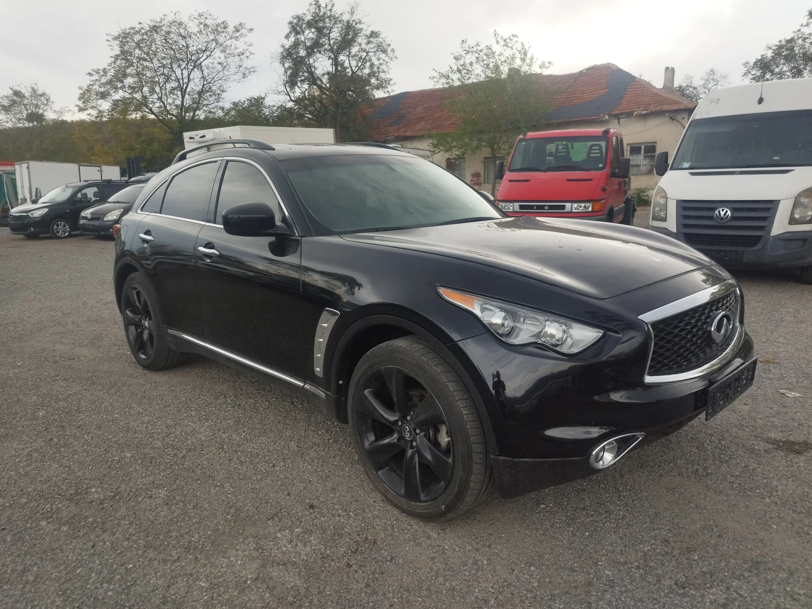 Infiniti QX70  - изображение 7