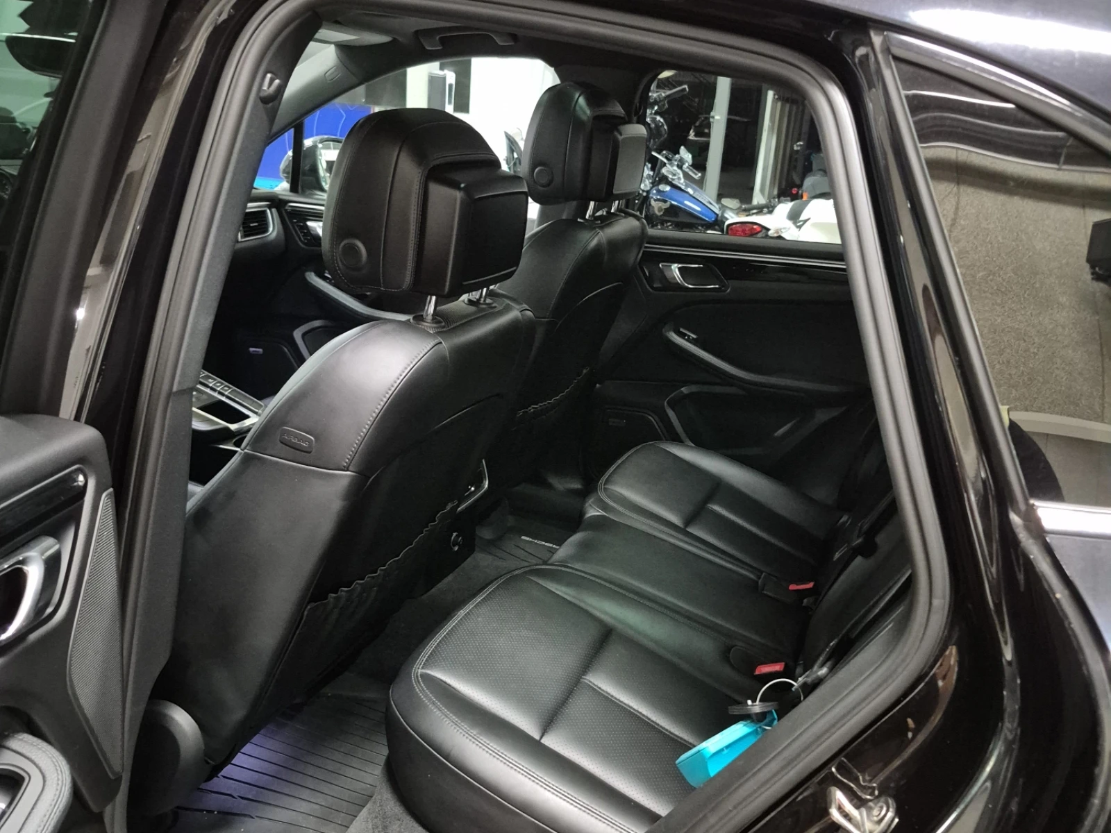 Porsche Macan S * CARFAX * БЕЗ ПЪРВОНАЧАЛНА ВНОСКА - изображение 10