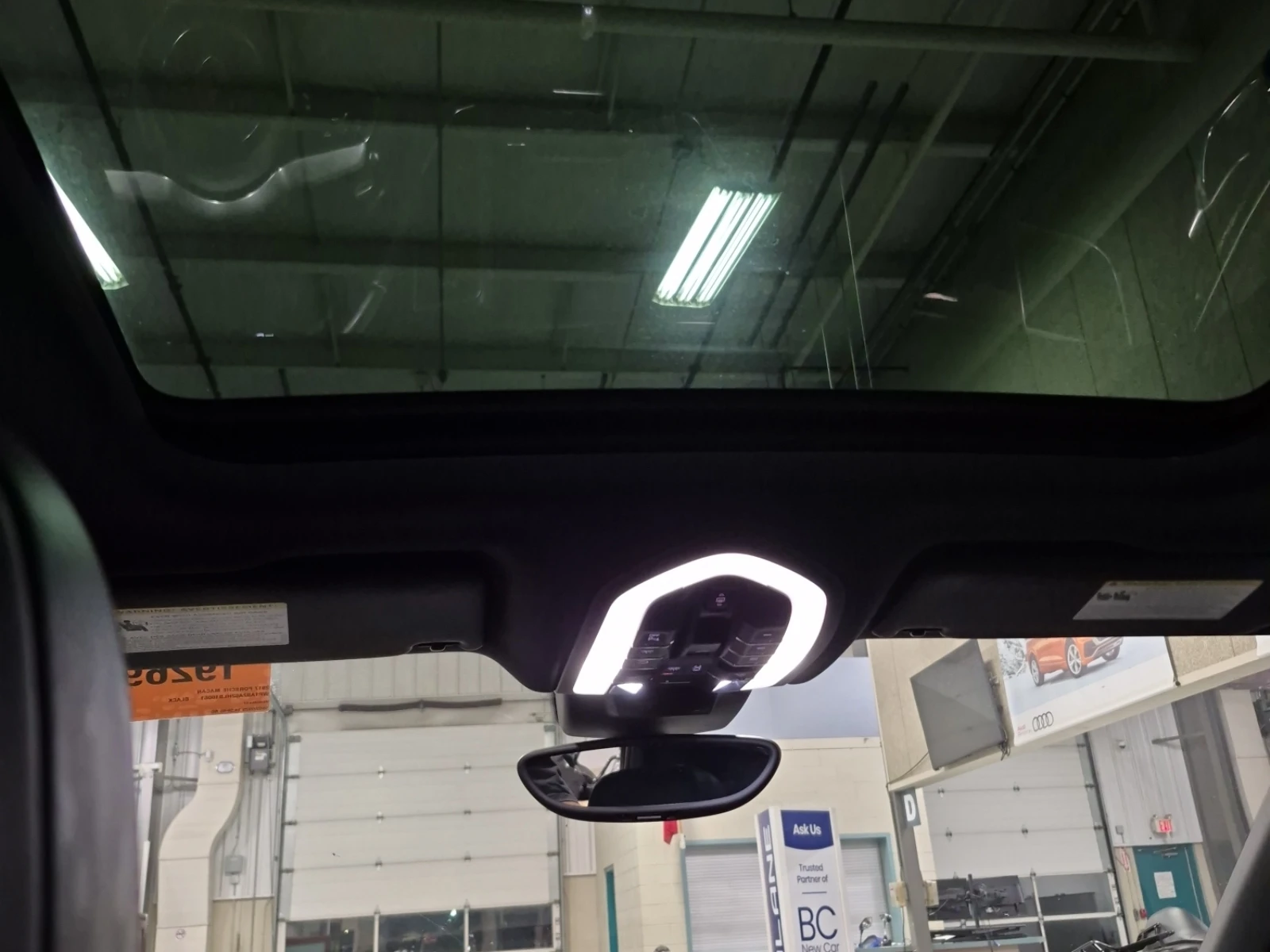 Porsche Macan S * CARFAX * БЕЗ ПЪРВОНАЧАЛНА ВНОСКА - изображение 9