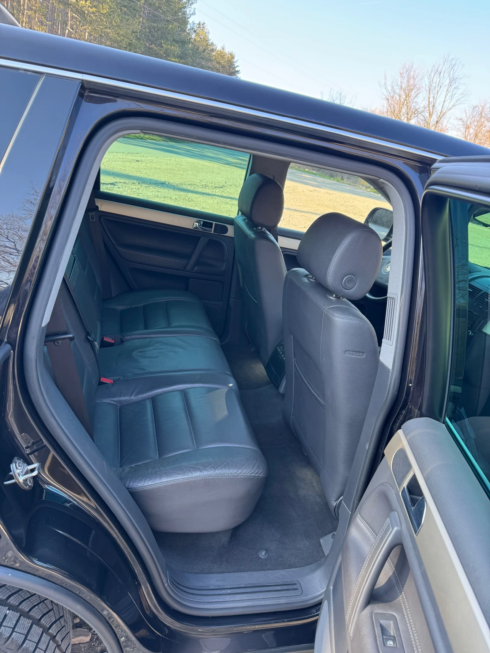 VW Touareg V6 TDI, снимка 8 - Автомобили и джипове - 53807312