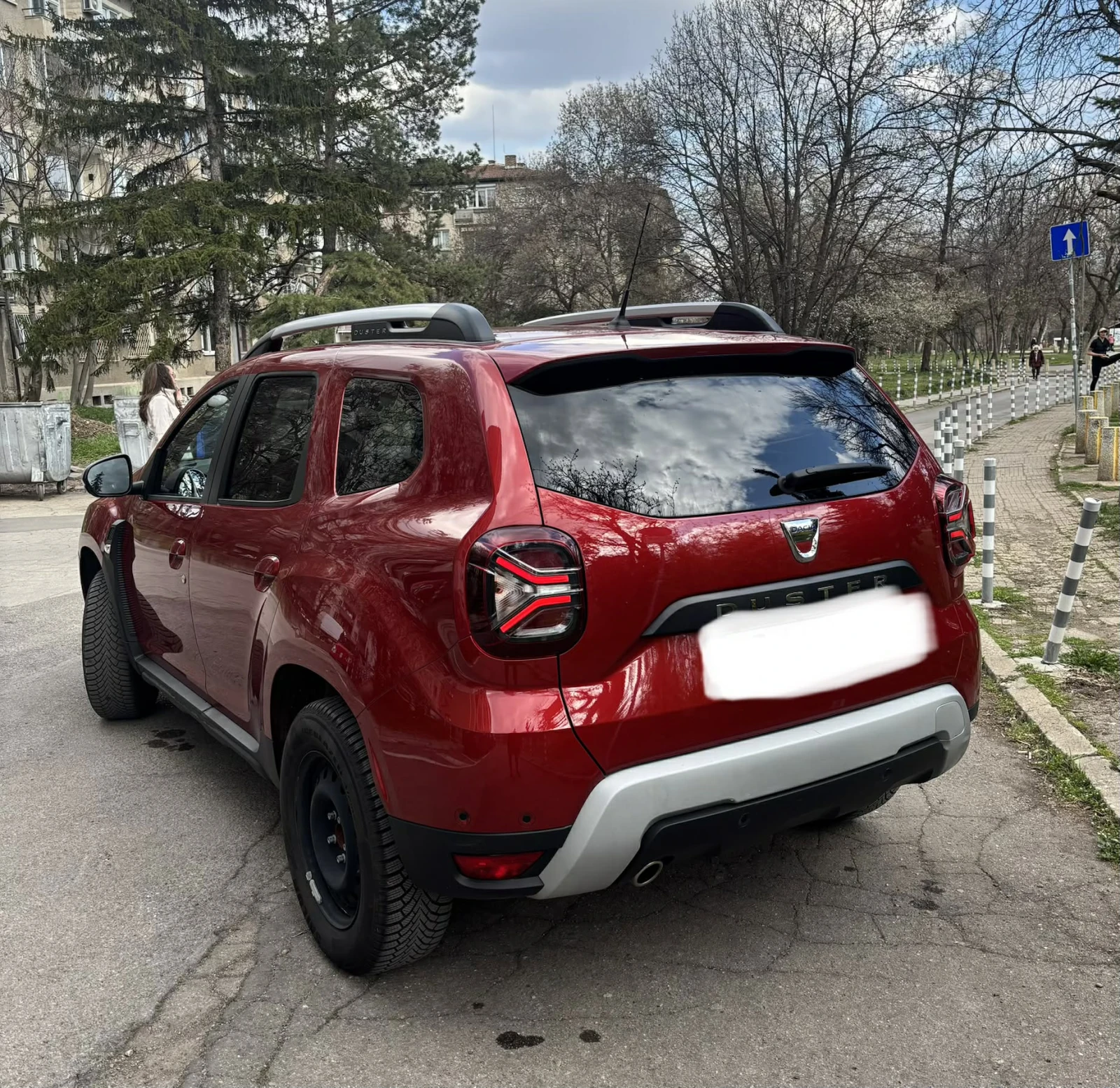 Dacia Duster ГАЗ/БЕНЗИН/18 000 КМ., снимка 9 - Автомобили и джипове - 53982799
