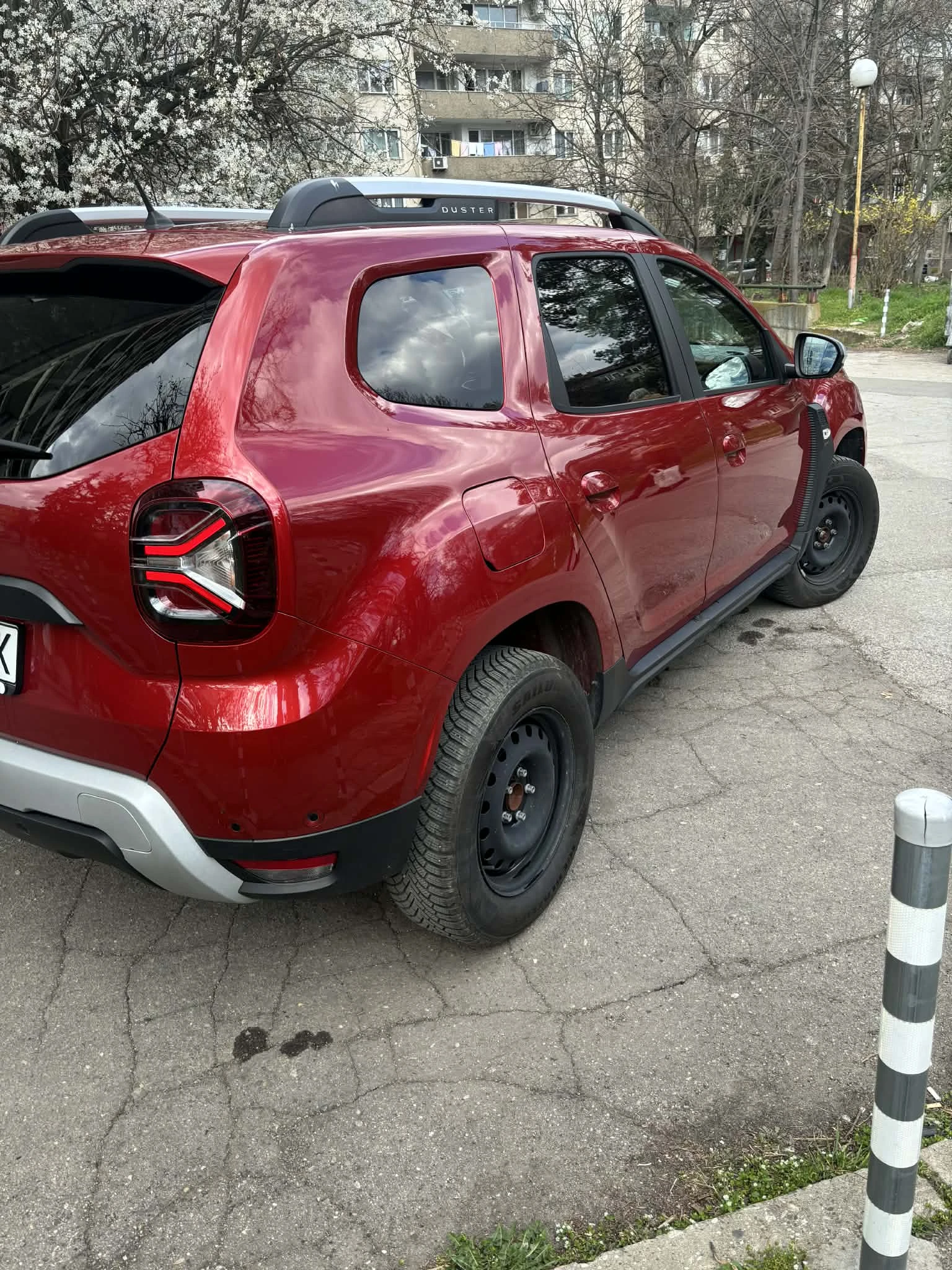 Dacia Duster ГАЗ/БЕНЗИН/18 000 КМ., снимка 8 - Автомобили и джипове - 53982799