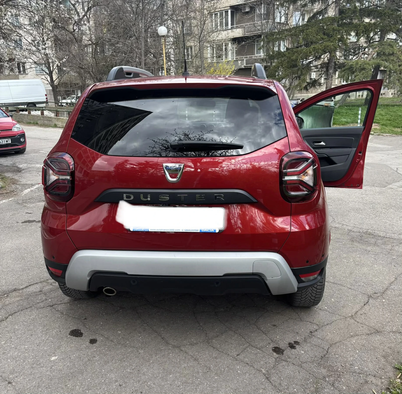 Dacia Duster ГАЗ/БЕНЗИН/18 000 КМ., снимка 7 - Автомобили и джипове - 53982799