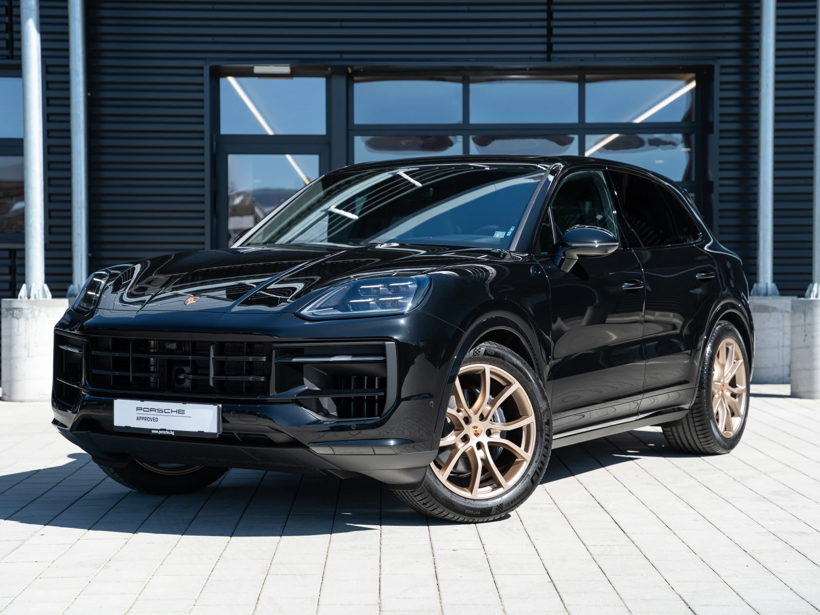 Porsche Cayenne Black Edition