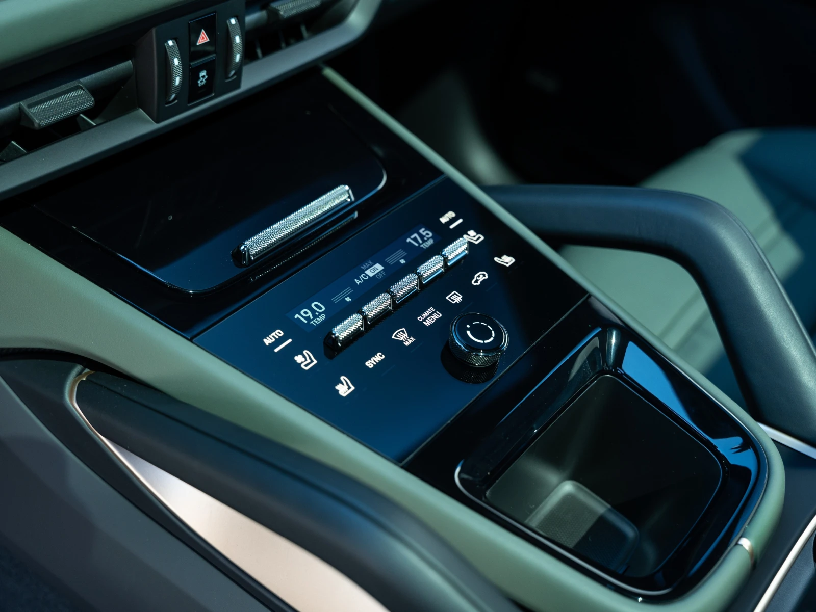 Porsche Cayenne Black Edition, снимка 12 - Автомобили и джипове - 54357314