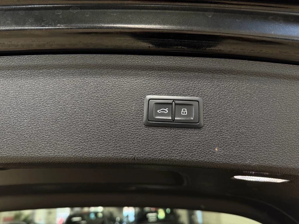 Audi Q5 TFSI quattro Progressiv* AвтоКредит * (ЦЕНА ДО БГ), снимка 9 - Автомобили и джипове - 54455976