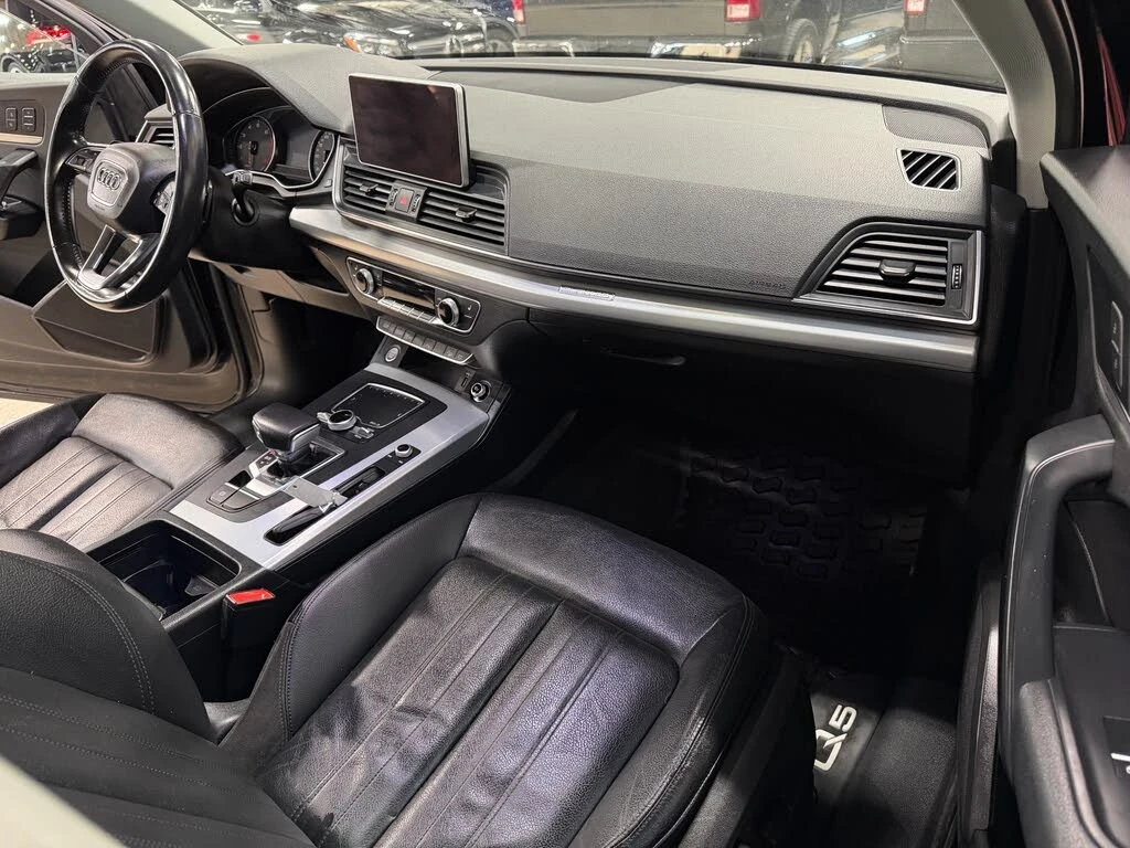 Audi Q5 TFSI quattro Progressiv* AвтоКредит * (ЦЕНА ДО БГ), снимка 12 - Автомобили и джипове - 54455976