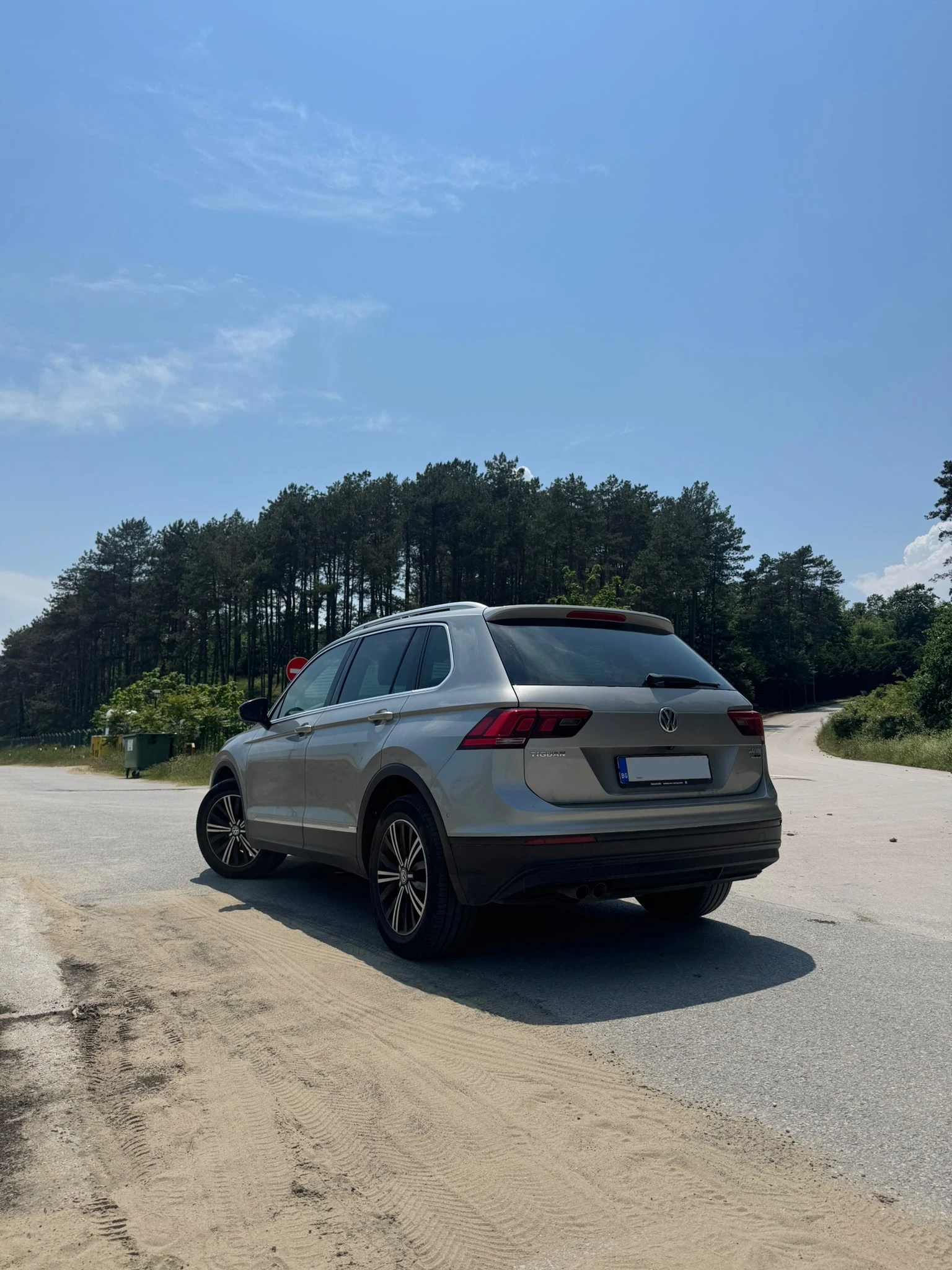 VW Tiguan 2.0 TDI, снимка 6 - Автомобили и джипове - 54782837